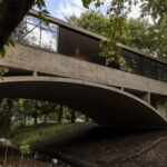 🌍 <em>“Modern Quartet – The Universal Houses of the 20th Century”</em>